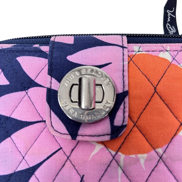 Vera Bradley Flamingo Blue Pink Flora Turnlock Wallet - Picture 3 of 9